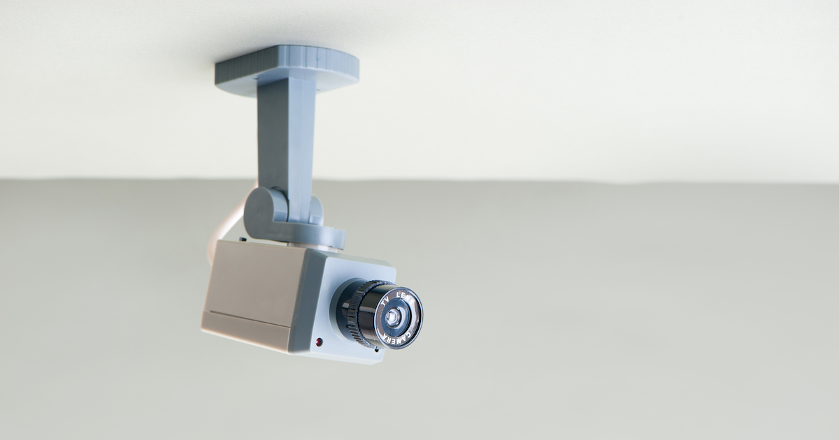 ダミーの防犯カメラ・監視カメラバレる？防犯効果や選び方を解説