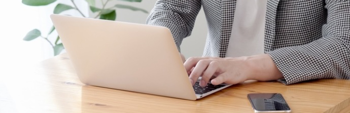 居直り強盗の意味と防犯対策！在宅中の空き巣被害を防ぐ方法を解説