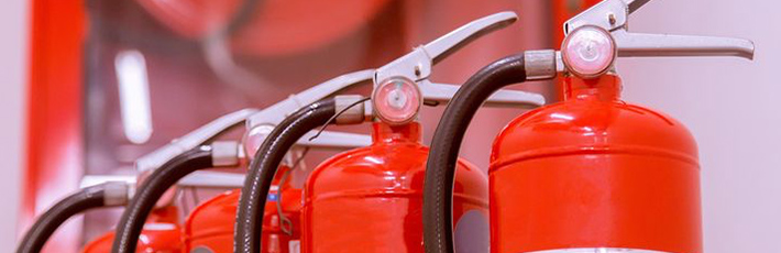 住宅用消火器の使用期限は？古くなった消火器の処分方法と点検方法