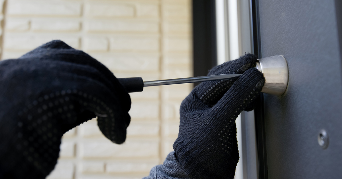 鍵のピッキングを防止する対策を解説！防犯性を高め不法侵入を防ごう