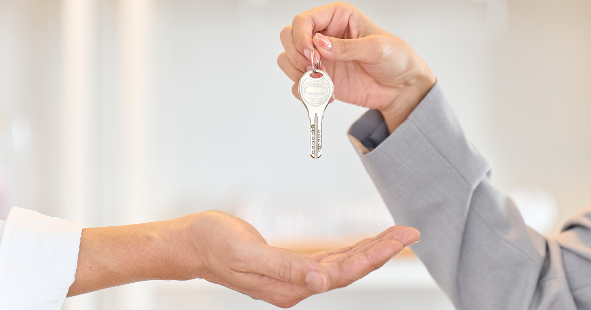 家の鍵の種類を解説！玄関ドアや窓用、防犯性の高い鍵も紹介