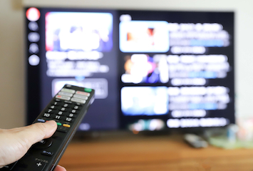 テレビとリモコン